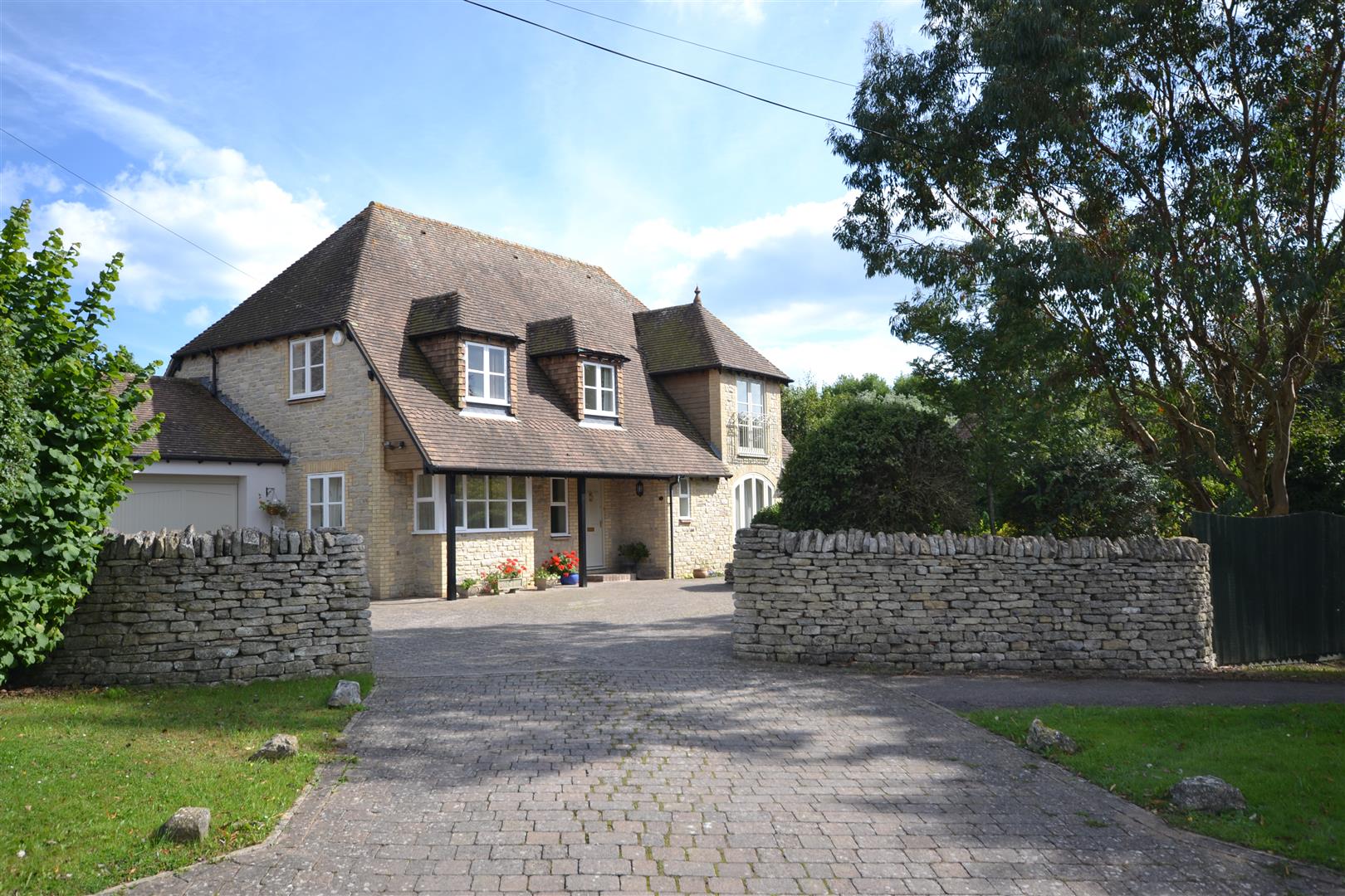 Parkers Property Estate agents in Dorchester, Poundbury, Bridport & Weymouth